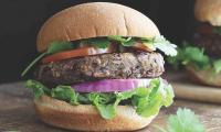 Recipe picture "Super simple bean burger" from "Richa's culinary world of flavors", p. 94